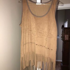 Medium tribal top